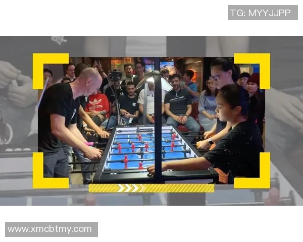 足球明星挑战智力游戏下棋视频精彩瞬间回顾